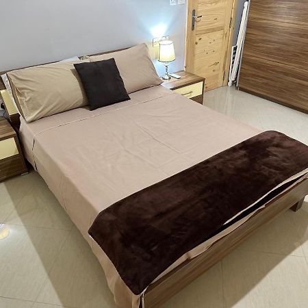 Ewa Apt - 3-Bedrooms Apt Near Sliema - St Julians Seafront Gzira Esterno foto