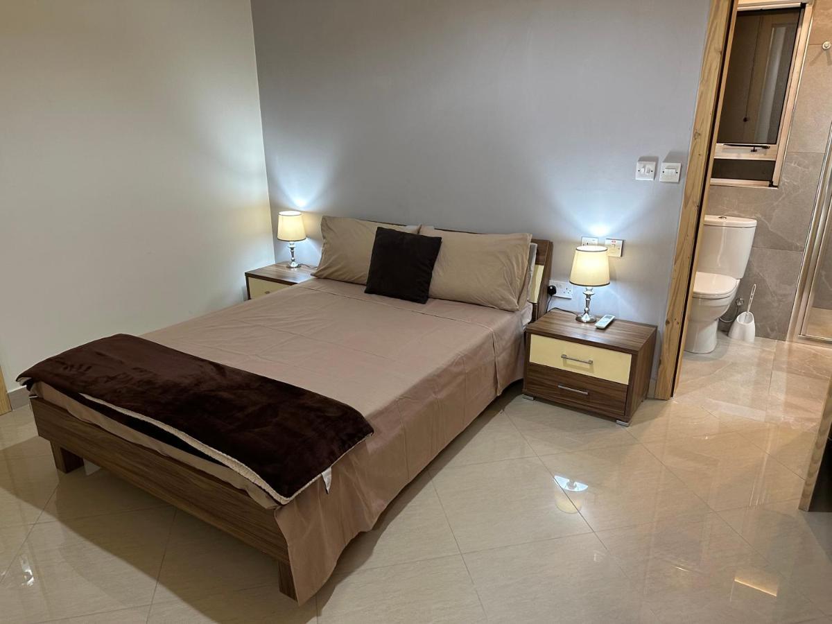 Ewa Apt - 3-Bedrooms Apt Near Sliema - St Julians Seafront Gzira Esterno foto