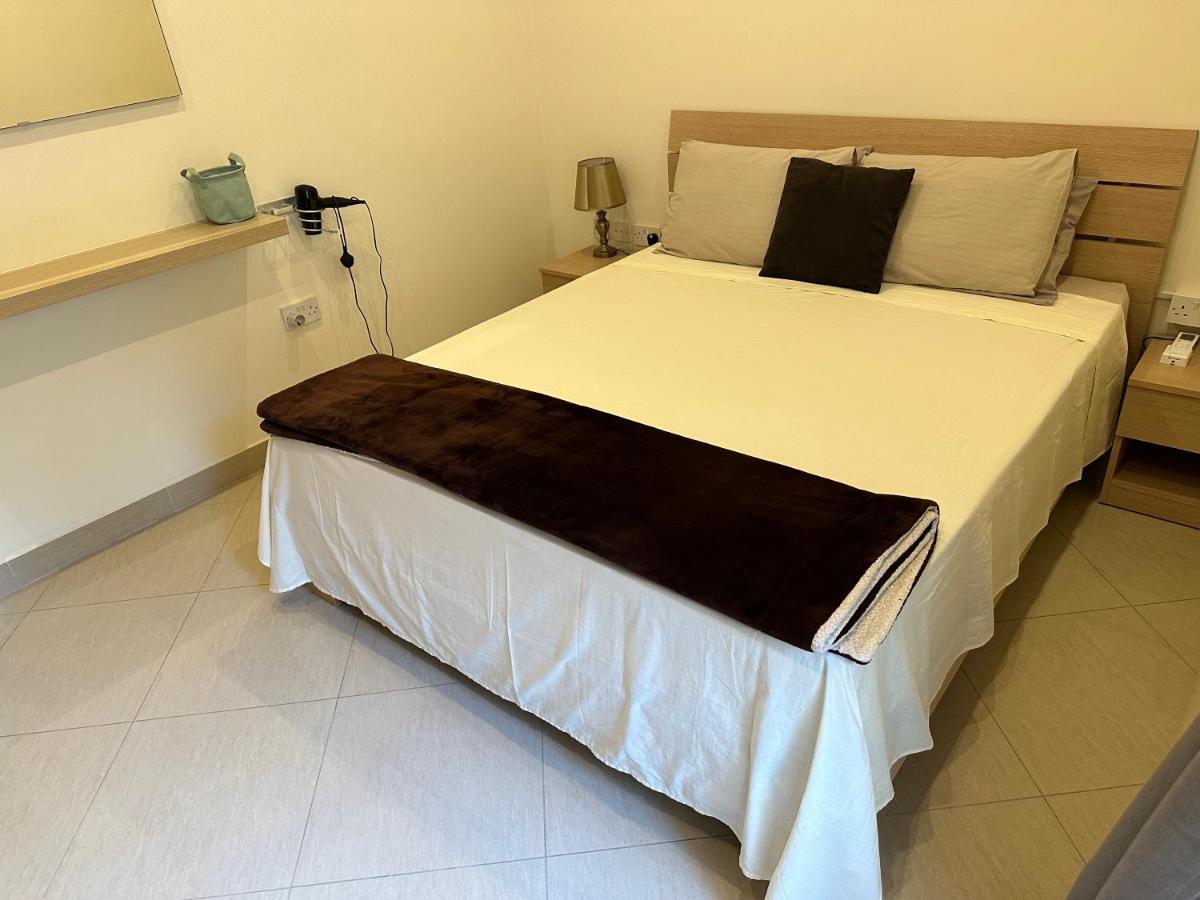 Ewa Apt - 3-Bedrooms Apt Near Sliema - St Julians Seafront Gzira Esterno foto