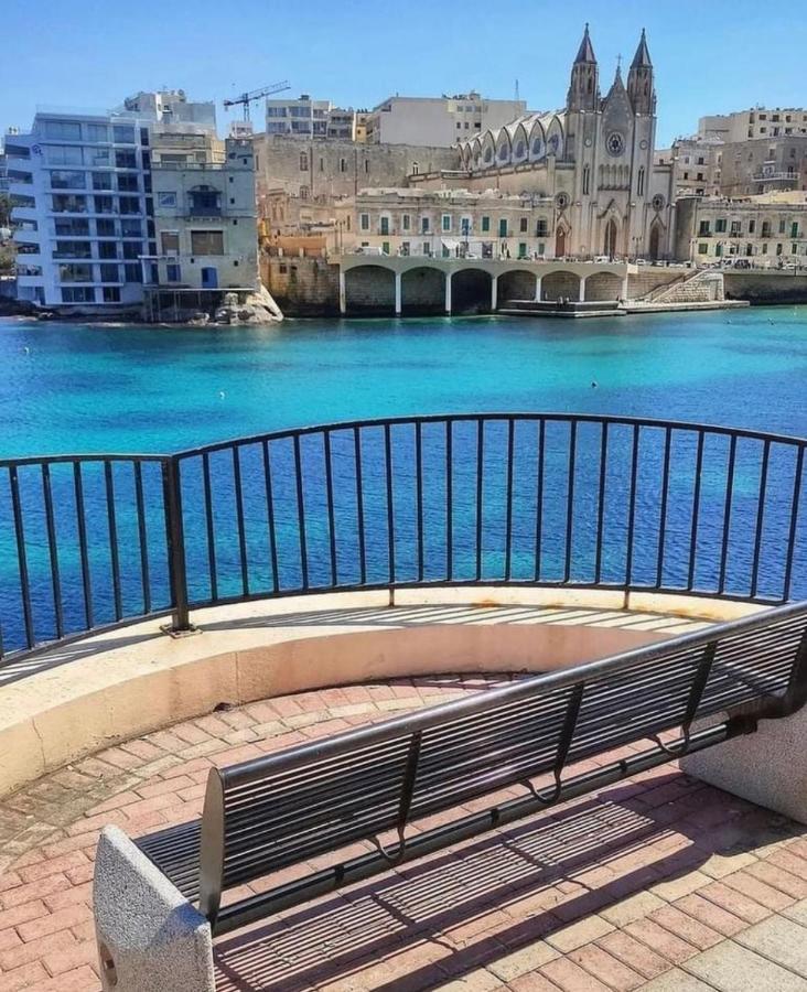 Ewa Apt - 3-Bedrooms Apt Near Sliema - St Julians Seafront Gzira Esterno foto
